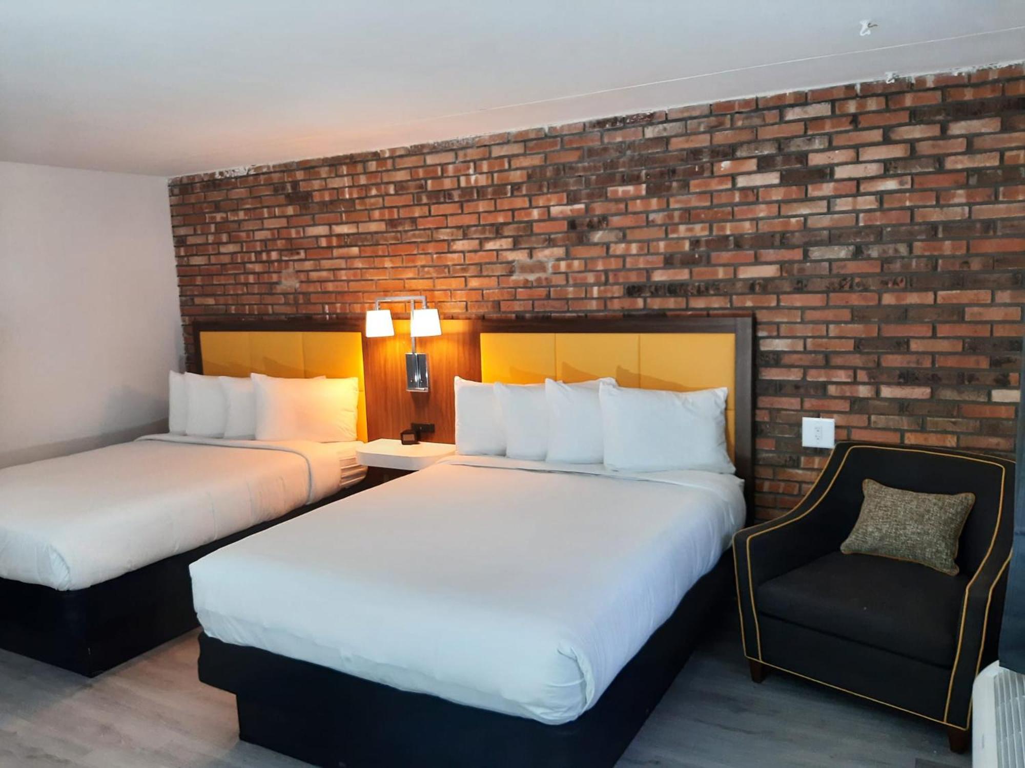 Penn Lodge Hotel & Suites Philadelphia - בנסאלם מראה חיצוני תמונה